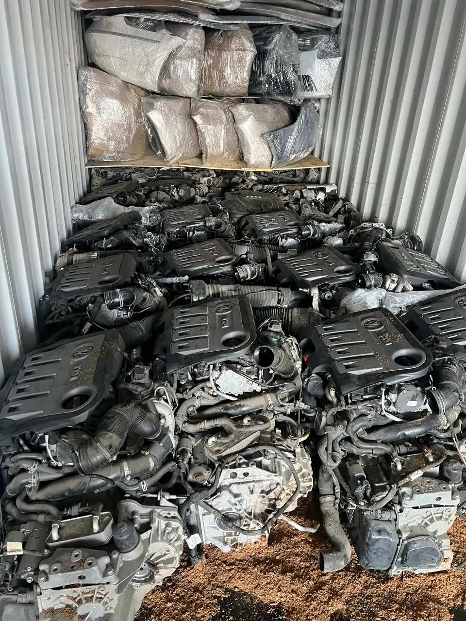 Warehouse stock of used Volkswagen engines, gearboxes and body parts ready for delivery in Morocco